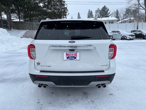 Used 2023 Ford Explorer Platinum w/ Technology Package image 5