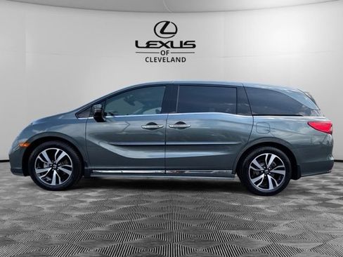 Used 2018 Honda Odyssey Elite image 3