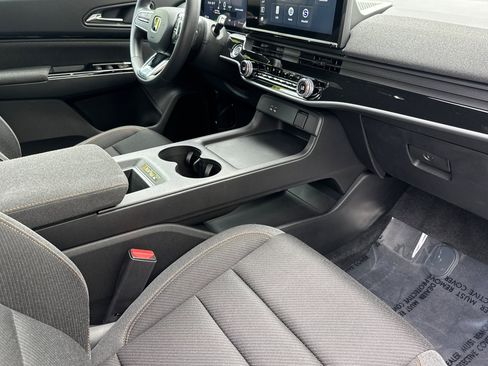 Used 2024 Honda Prologue EX image 33