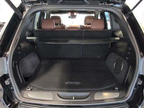 Used 2021 Jeep Grand Cherokee Summit image 33