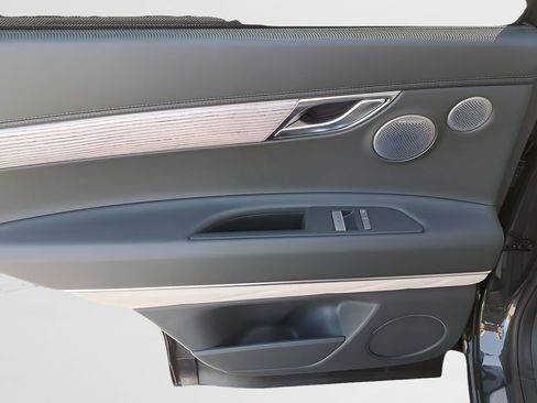 New 2026 Genesis GV80 2.5T Advanced image 8