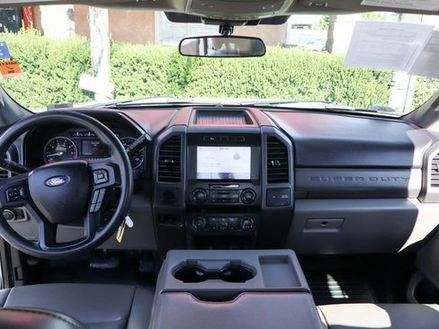Used 2020 Ford F250 XL w/ Power Equipment Group image 28