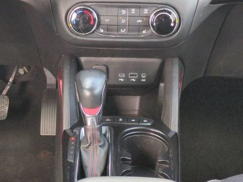 Used 2023 Chevrolet TrailBlazer RS FWD image 20