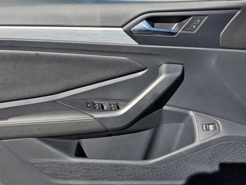 Used 2025 Volkswagen Jetta S image 13