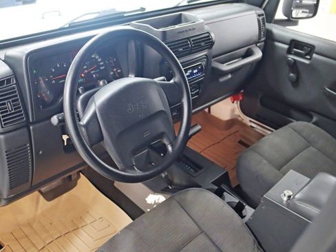 Used 2004 Jeep Wrangler 4WD w/ 30" Tire & Wheel Group image 15