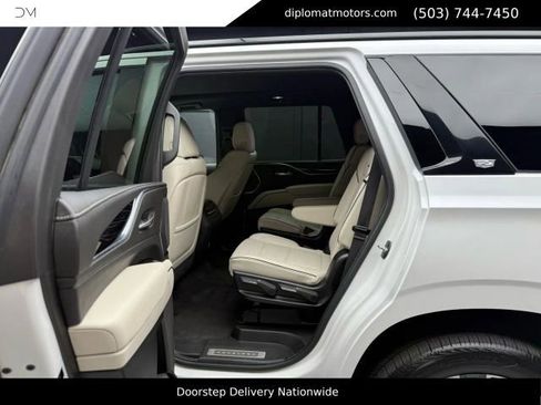 Used 2022 Cadillac Escalade Sport w/ Touring Package AWD/4WD image 21