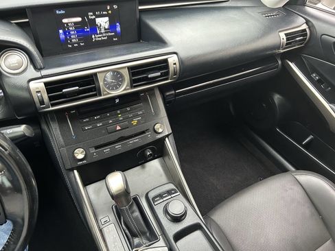 Used 2016 Lexus IS 200t image 12