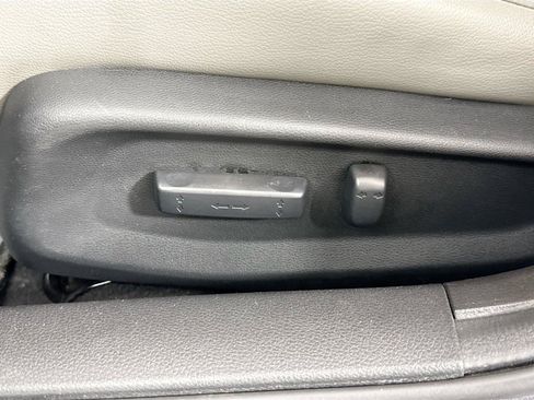 Used 2019 Honda Civic EX-L image 27