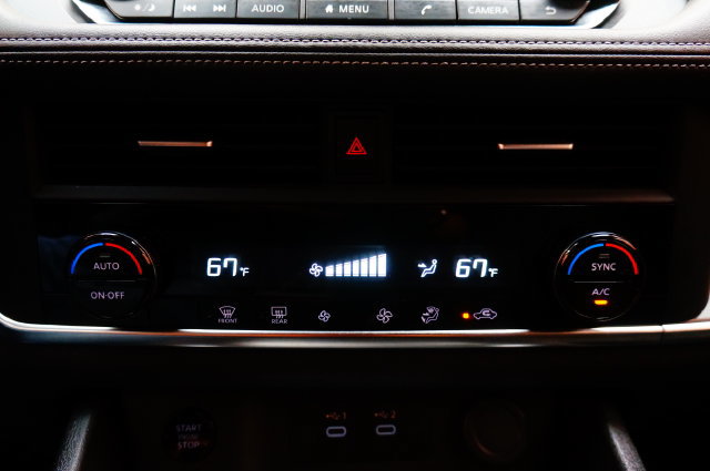 Certified 2025 Nissan Rogue SV AWD/4WD image 18