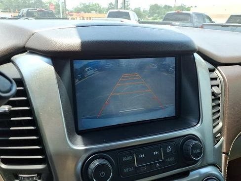 Used 2015 Chevrolet Suburban LTZ AWD/4WD image 27