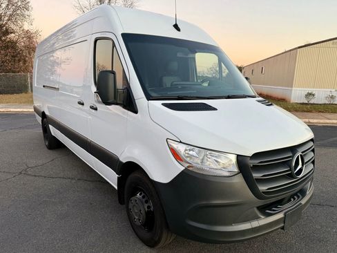 Used 2021 Mercedes-Benz Sprinter 3500 w/ Driver Convenience Package image 3