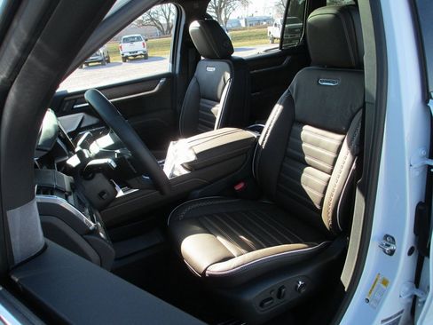 New 2026 GMC Acadia Denali Ultimate image 11