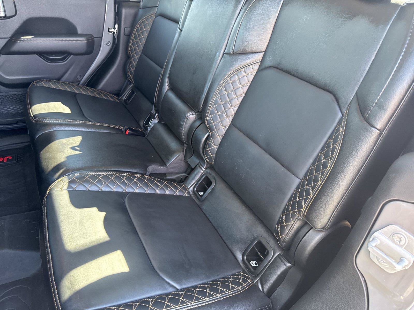 Used 2023 Jeep Gladiator Overland AWD/4WD image 28