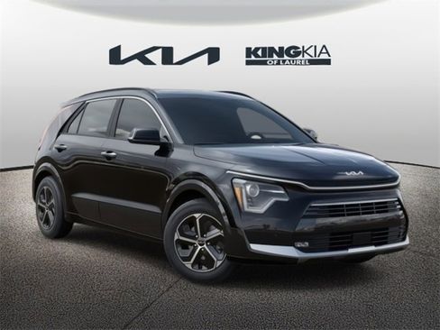New 2025 Kia Niro SX image 9