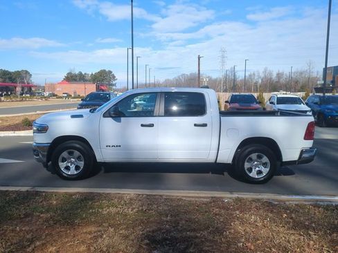 Used 2025 RAM 1500 Big Horn AWD/4WD image 10