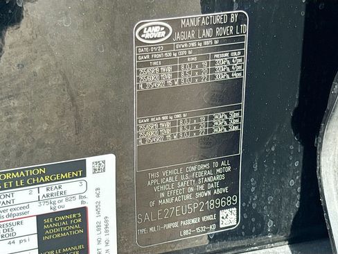 Used 2023 Land Rover Defender 110 X-Dynamic SE image 25