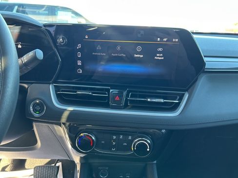 Used 2024 Chevrolet TrailBlazer LT image 22