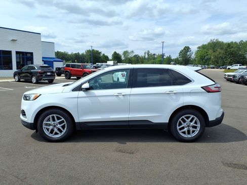 Certified 2024 Ford Edge SEL AWD/4WD image 2