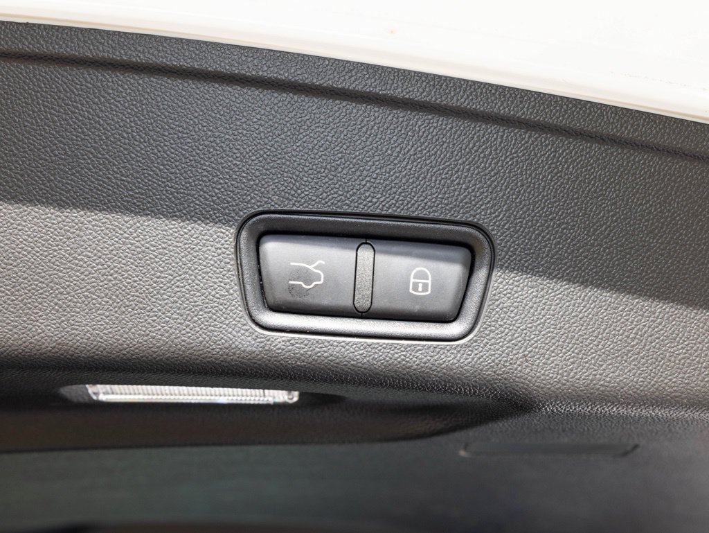 Used 2023 Maserati Grecale Modena AWD/4WD image 55