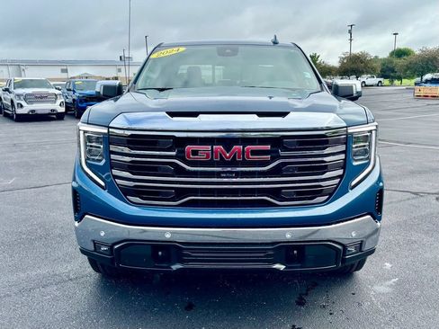 Used 2024 GMC Sierra 1500 SLT w/ SLT Premium Plus Package AWD/4WD image 10