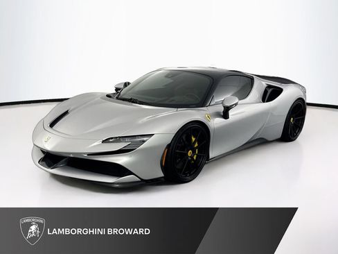 Used 2021 Ferrari SF90 Stradale AWD/4WD image 1