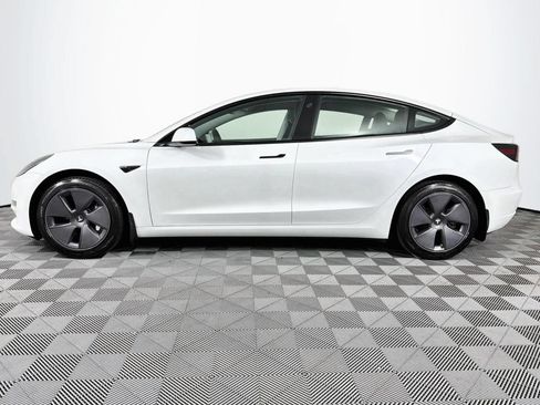Used 2022 Tesla Model 3 RWD image 7