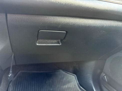 Used 2018 Toyota RAV4 SE w/ Power Extra Value Package image 35