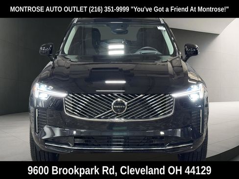 New 2026 Volvo XC90 B6 Ultra w/ Protection Package AWD/4WD image 8
