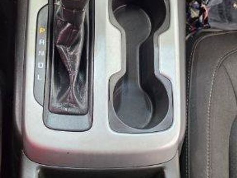 Used 2018 Chevrolet Colorado LT AWD/4WD image 18