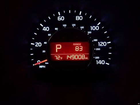 Used 2014 Kia Soul + FWD image 10