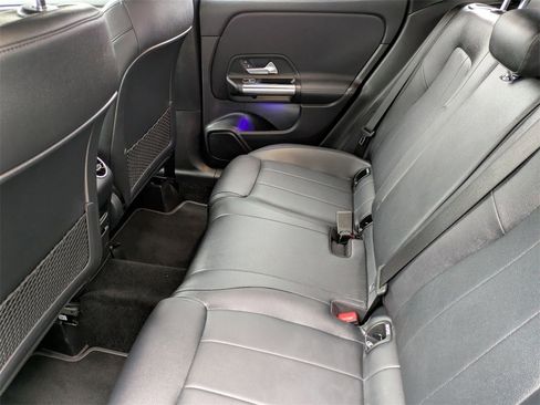 Used 2023 Mercedes-Benz GLA 250 4MATIC image 29