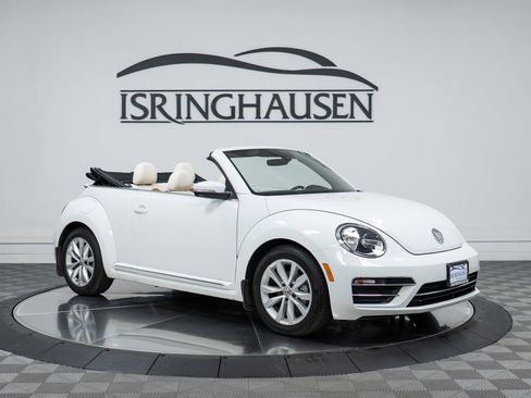 Used 2017 Volkswagen Beetle 1.8T Classic image 3