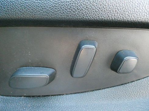 Used 2020 Chevrolet Tahoe LT image 24