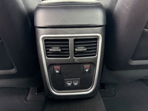 Used 2022 Dodge Charger SXT w/ Plus Group image 13