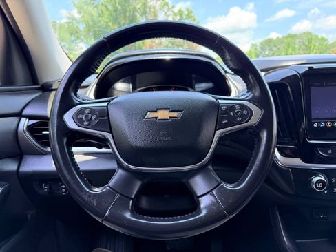 Used 2020 Chevrolet Traverse LT FWD image 40
