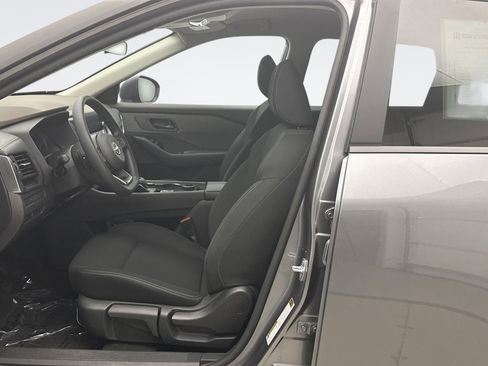 Used 2023 Nissan Rogue S AWD/4WD image 11
