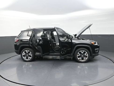 Used 2018 Jeep Compass Limited w/ Navigation Group AWD/4WD image 45