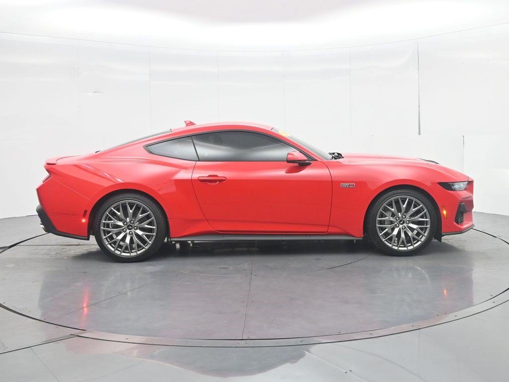 Used 2026 Ford Mustang GT Premium RWD image 4