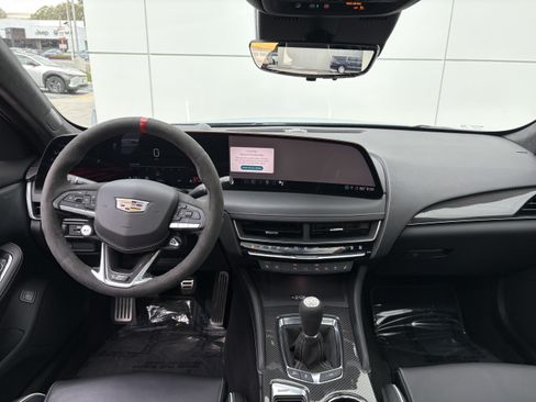 Certified 2025 Cadillac CT5 V Blackwing w/ Precision Package RWD image 18