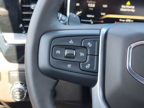 Used 2026 GMC Sierra 1500 SLT image 27