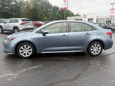 Certified 2024 Toyota Corolla LE FWD image 3