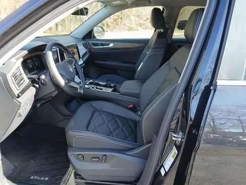 New 2026 Volkswagen Atlas SE AWD/4WD image 9