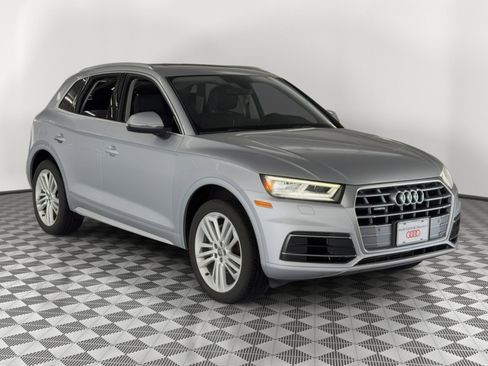 Used 2019 Audi Q5 2.0T Premium Plus w/ Premium Plus Package AWD/4WD image 7