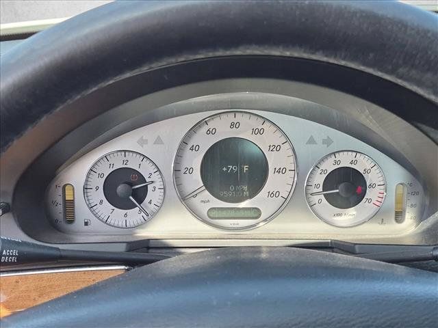 Used 2009 Mercedes-Benz E 350 Sedan image 9
