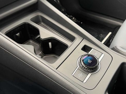 New 2026 Volkswagen Tiguan SE AWD/4WD image 16