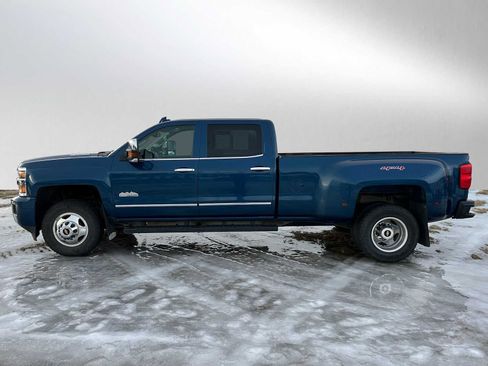 Used 2015 Chevrolet Silverado 3500 High Country w/ Duramax Plus Package image 6