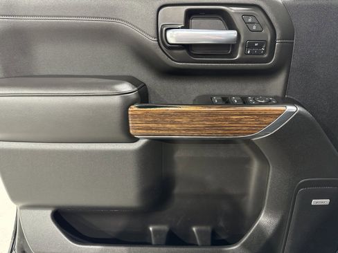 Used 2021 Chevrolet Silverado 3500 High Country image 16