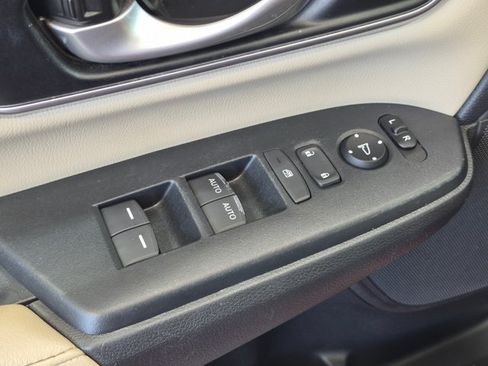 Used 2017 Honda CR-V EX-L image 12