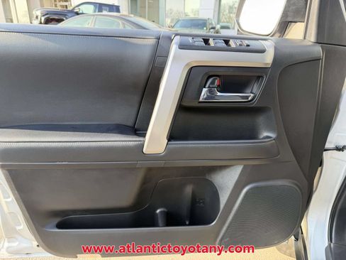 Used 2024 Toyota 4Runner SR5 AWD/4WD image 22