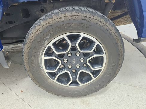 Used 2022 Ford F150 XLT w/ Equipment Group 302A High AWD/4WD image 14